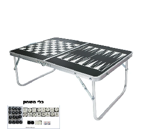 שולחן קמפינג מתקפל עם משחקי לוח מובנים